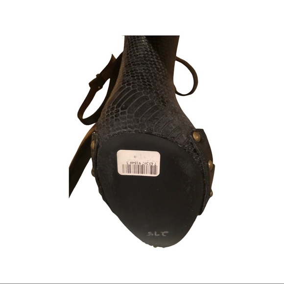 NWT 7 For All Mankind Pleated Blk Leather/Snake Print Ankle Strap Heels w/Studs - Picture 4 of 6